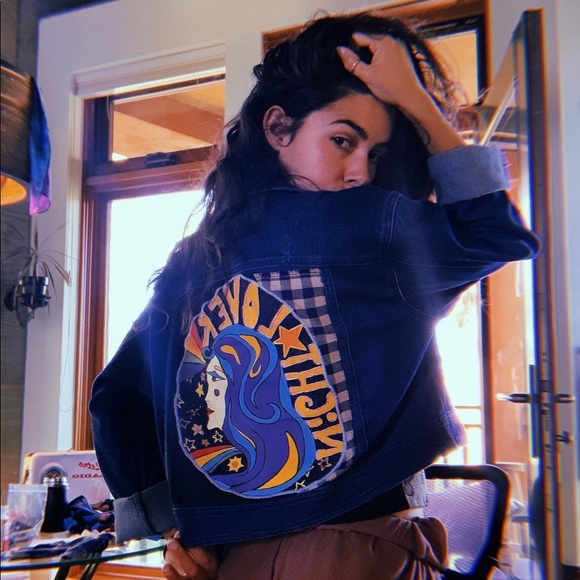 Meet your Posher, Daniela - Picture 1 of 2